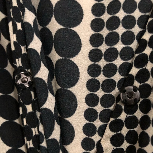 Who What Wear Sleeveless Blouse - Picture 5 of 15